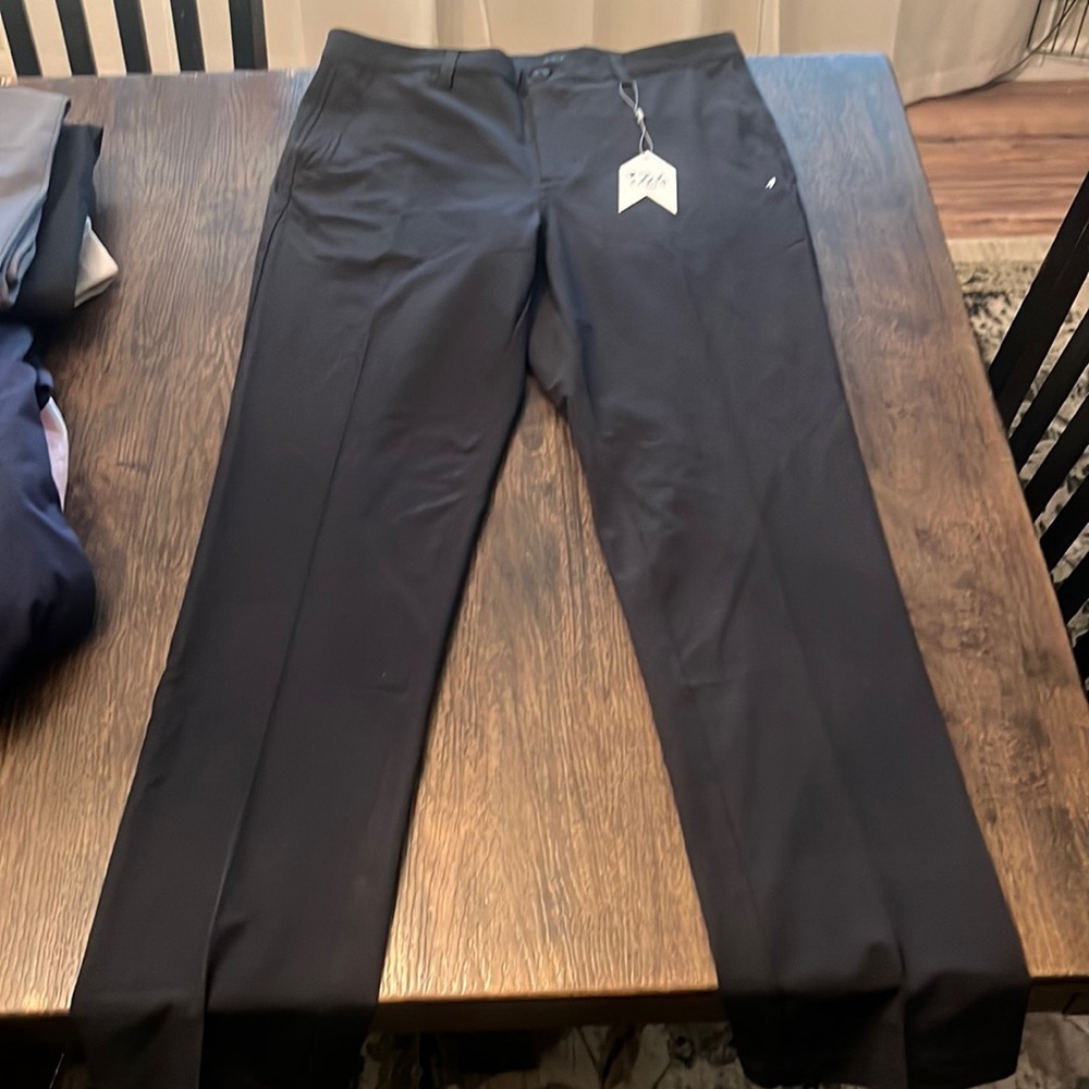 Black 1764 golf pants New!